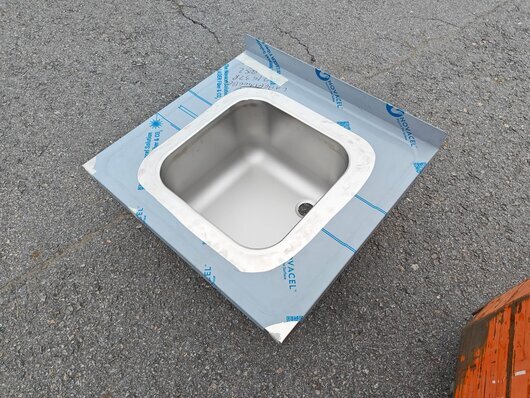 UUSI RST-allastaso 700 x 650 (RR2537) UUSI RST-allastaso 700 x 650 (RR2537)