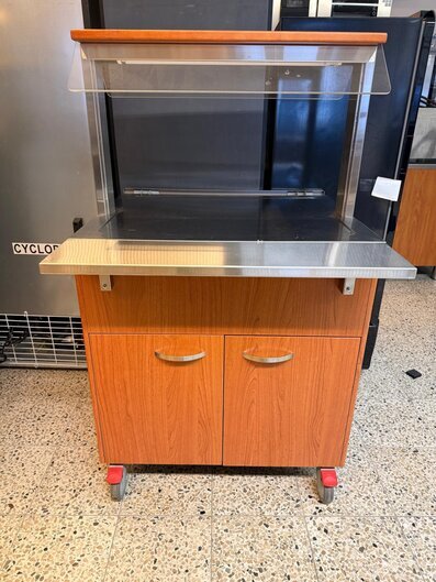 Restmec LTV800 lämmintasovaunu Restmec LTV800 lämmintasovaunu