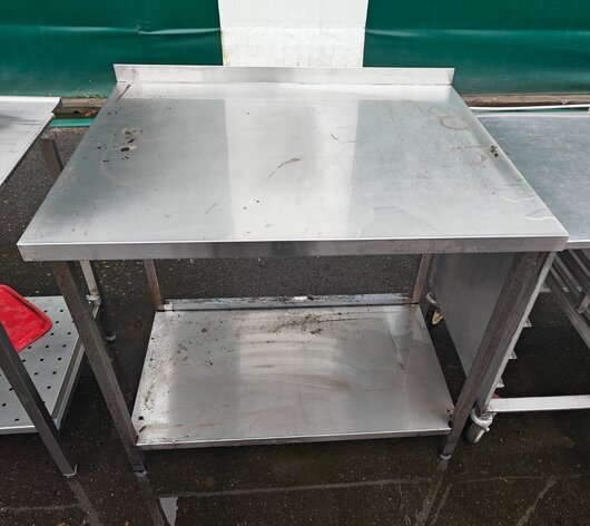 RST-tasopöytä L-1000 RST-tasopöytä L-1000