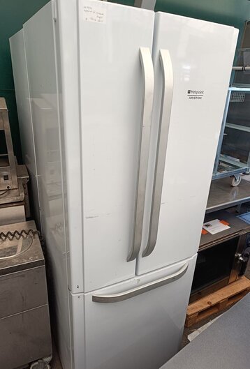 Hotpoint kylmä-/pakastekaappi