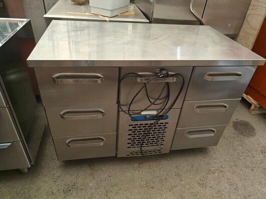 Restmec VLE-1207 elintarvikevetolaatikosto Restmec VLE-1207 elintarvikevetolaatikosto