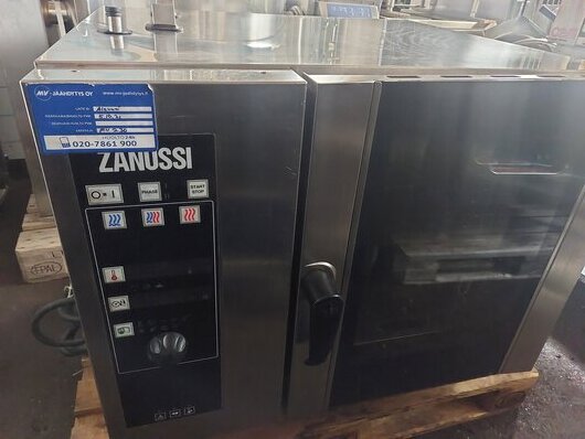 Zanussi 6 johteinen yhdistelmäuuni (RR1801)